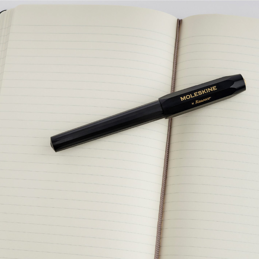Kit Moleskine/Kaweco - Caderno Moleskine Pautado + Kaweco Rollerball